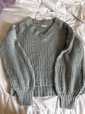 Kohl's Sage Green V-Neck Chunky Knit Sweater